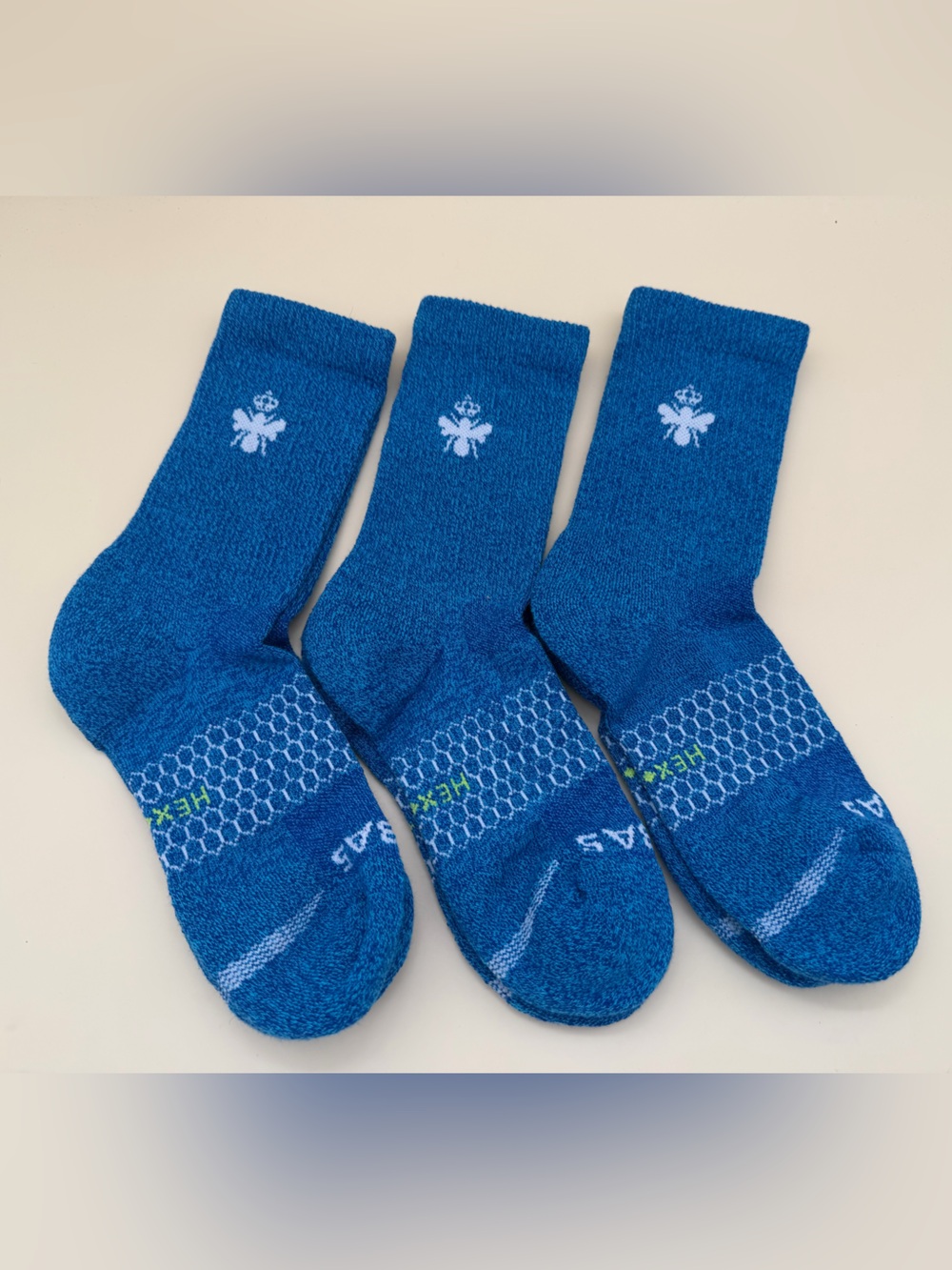 Bombas Blue Hex tech Performance Crew Socks Size Medium 3 pairs New without tags